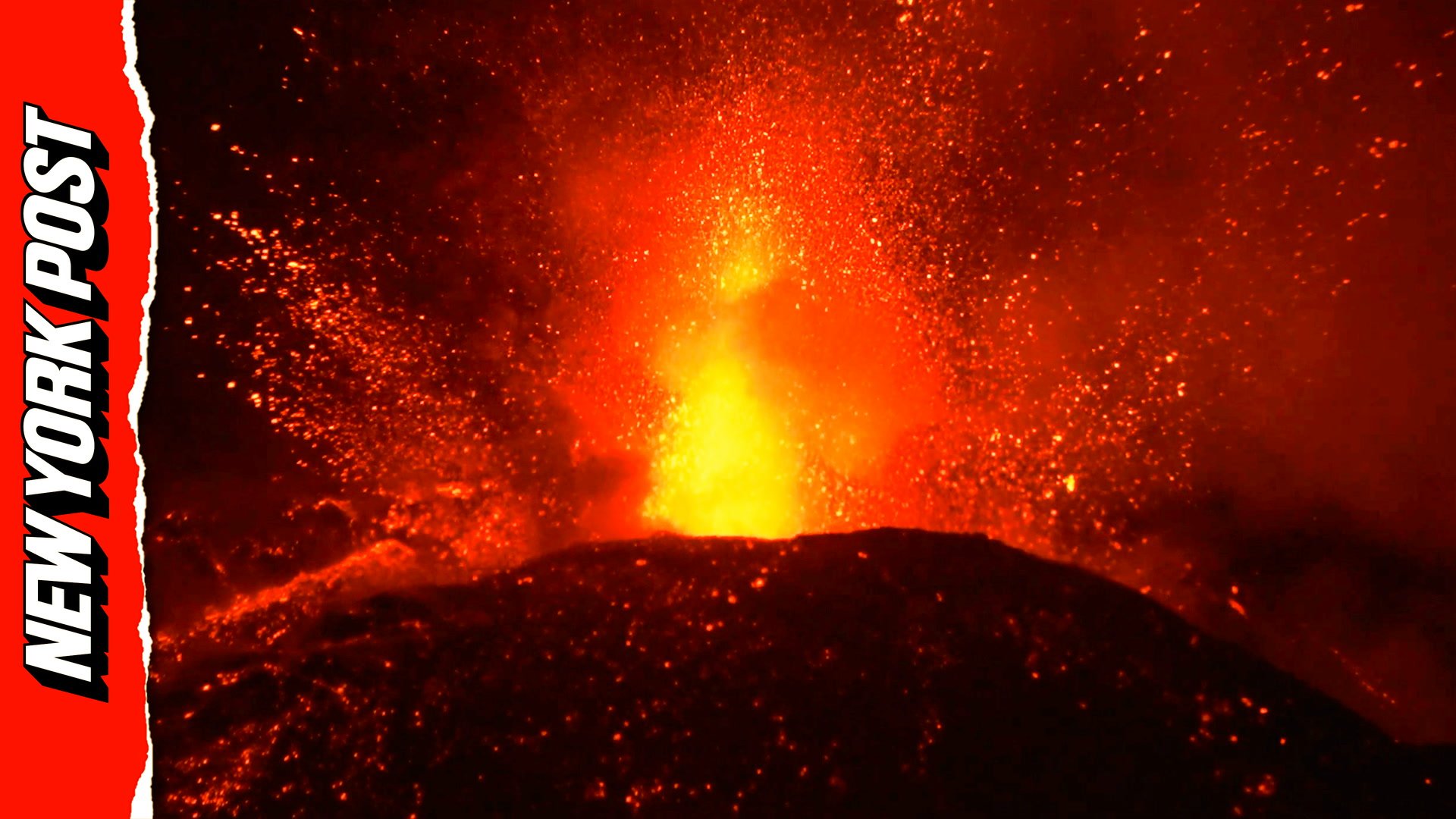 Mount Etna Eruption Sends Ash Over Sicily, Grounds Flights at Airport