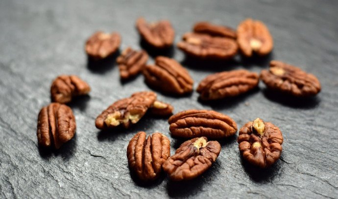 Nutrition Wonders: Exploring Health Benefits Through Fruits and Fats
