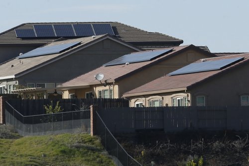 California lowers incentives for rooftop solar panels