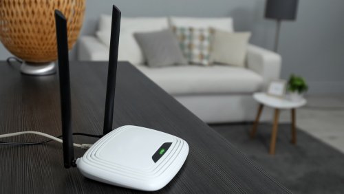 How To Set Up A Second Wi-Fi Router And Why You May Need It