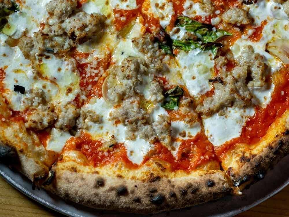 27 Best New York Pizza Shops in all 5 Boroughs (2021)