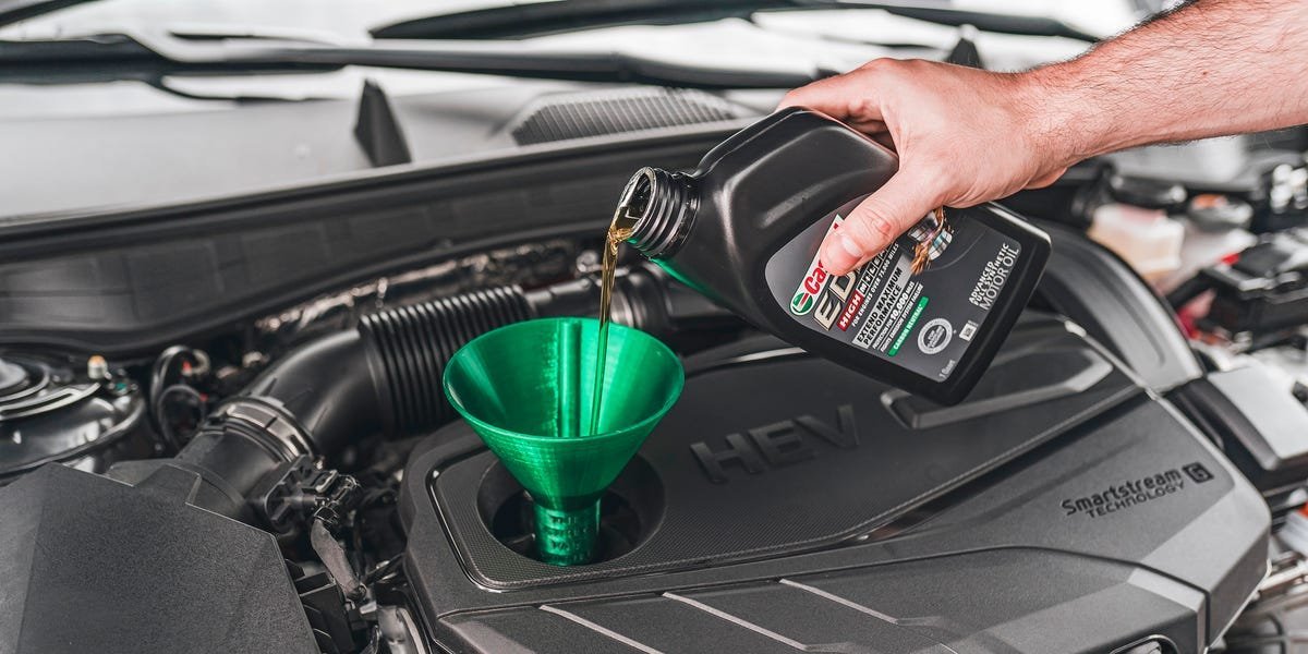 Need to know how often you should be changing synthetic oil? Let's break it down
