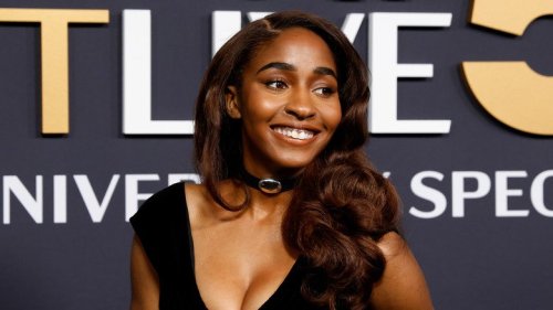 5 Celebs With Gloriously Imperfect Teeth