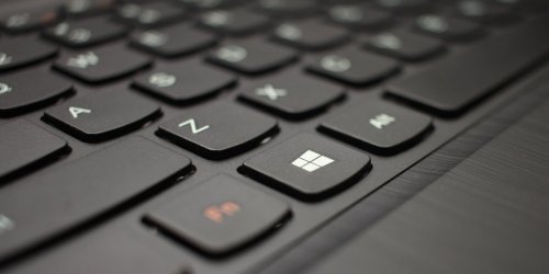 Here's How to Add and Change Keyboard Layouts in Windows 11