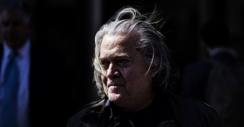 Steve Bannon Formally Charged in NY Over Border Wall Funding