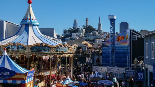 The Biggest Tourist Traps In The United States Aren't What You Think