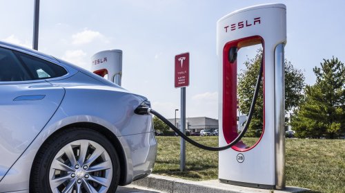 Tesla Launches A New Feature To Hopefully Stop Fist Fights