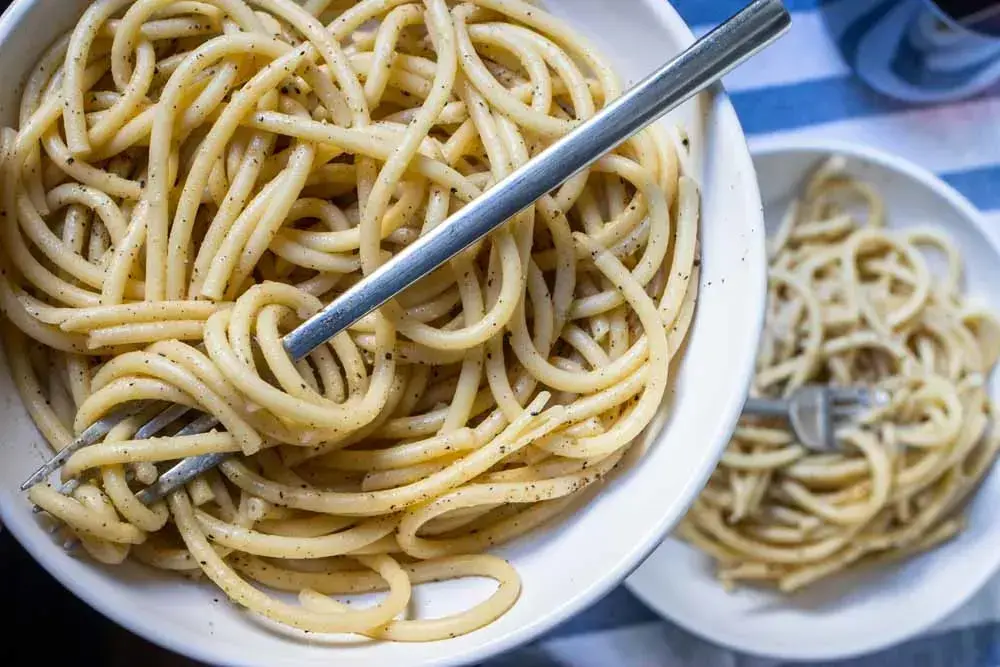 Bucatini Cacio e Pepe - Just 3 Ingredients