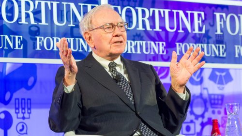 Warren Buffett: 12 Things Poor People Waste Money On