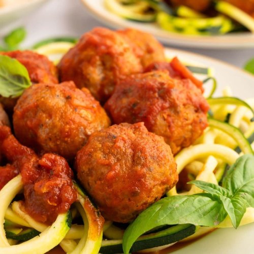 18 Delicious and Easy Gluten Free Low Carb Recipes to Try!