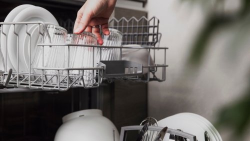 5 Tips For Loading Your Dishwasher So Every Dish Gets Squeaky Clean