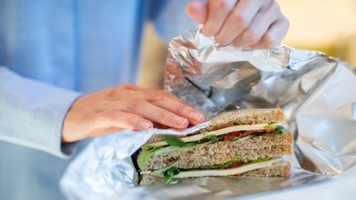 Why You Should Avoid Foil And Plastic Wrap When Wrapping A Sandwich