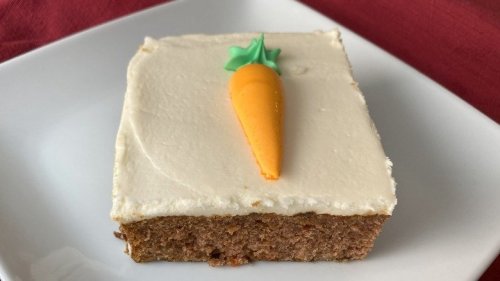 We Tried 11 Store-Bought Carrot Cakes And This Was The Best