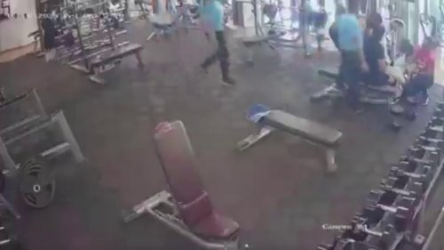 India: Heartbreaking scene at gym as 52-year-old man falls unconscious during exercise session, leaving family in shock