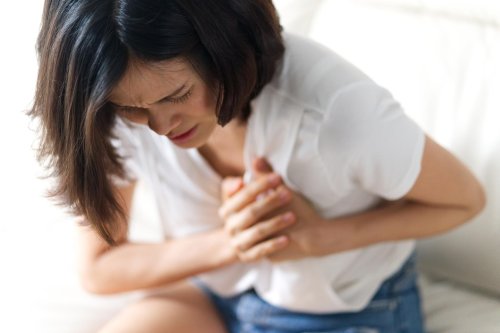 Watch For These 9 Heart Attack Symptoms in Women