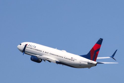 Passenger gets shockingly terrible compensation after projectile vomit incident
