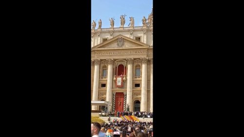 Vatican: Pope Francis s Final Public Appearance on Easter Sunday, One Day Before His Death