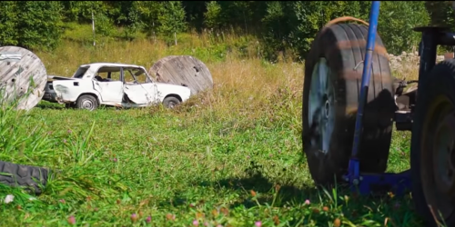 Here’s what a 372 MPH tire does to a parked car