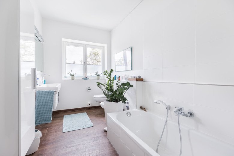 Shower & bathtub upgrades to know before a bathroom renovation Flipboard