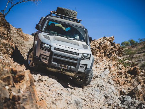 Magazine - Land Rover Defender