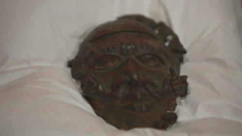 London museum repatriates looted Benin bronzes to Nigeria