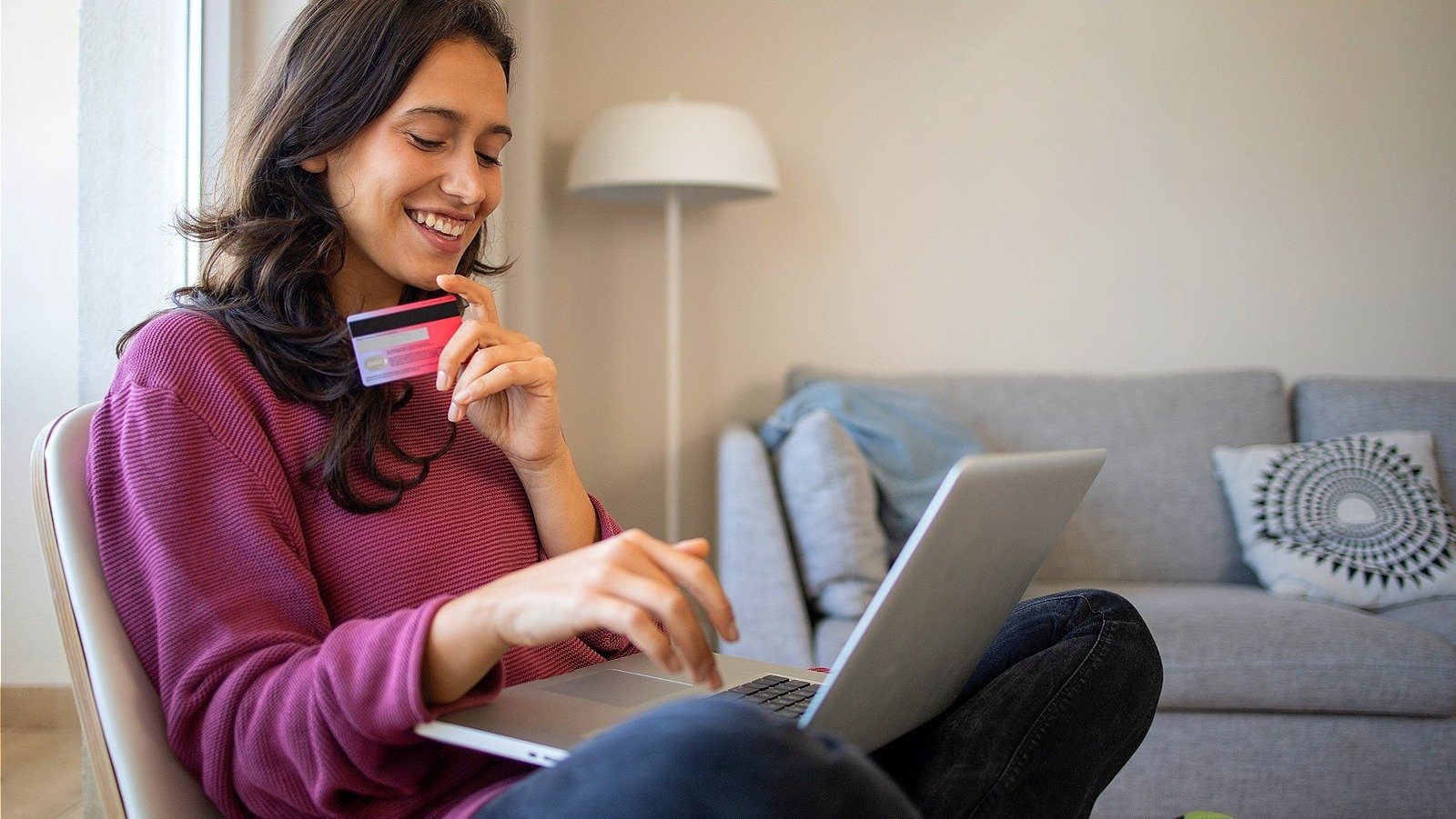 These Credit Card Hacks Might Just Save You Money