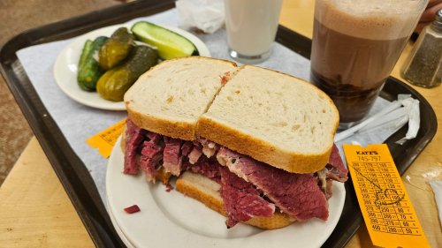Don't Make This Big Mistake When Ordering At A Jewish Deli