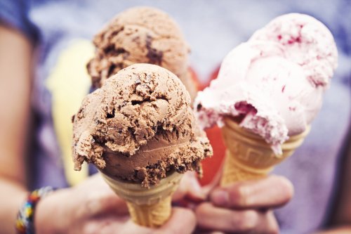 One Good Thing: Ice Cream Shop Gives Free Scoops to Community