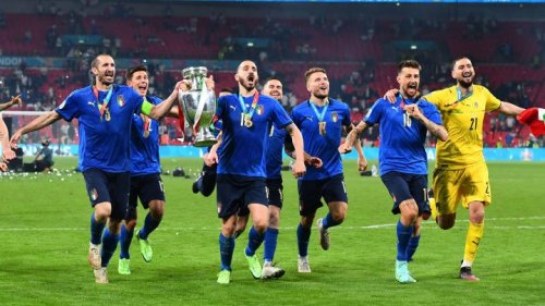 Italy beat England to win Euro 2020