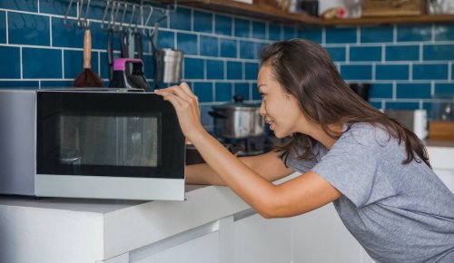 Why Everyone Is Definitely Using Their Microwave Wrong