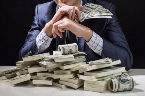 Use these strategies that helped one man earn a $4M net worth by 32