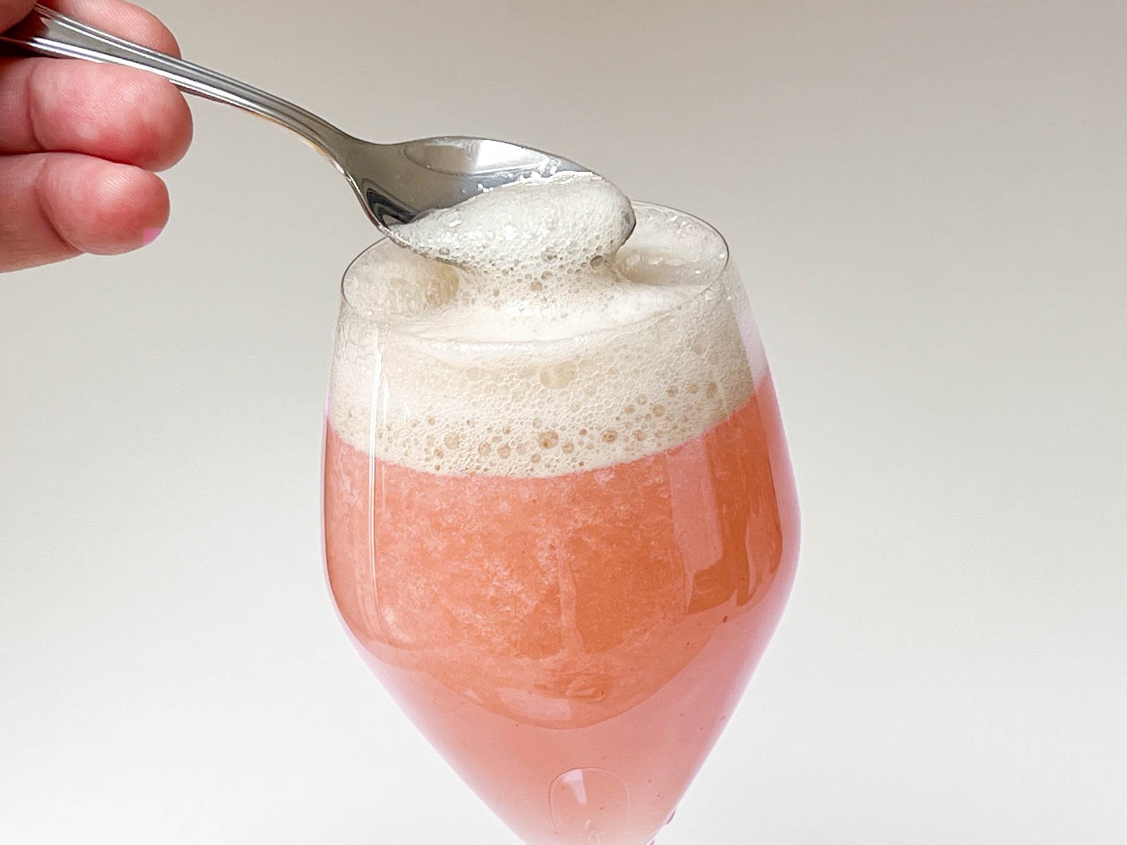 Bellini Cocktail: Italy's Peachy Spritz