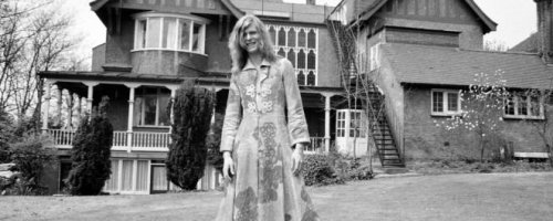 A future pop icon followed David Bowie around in the 70s; can you guess who?