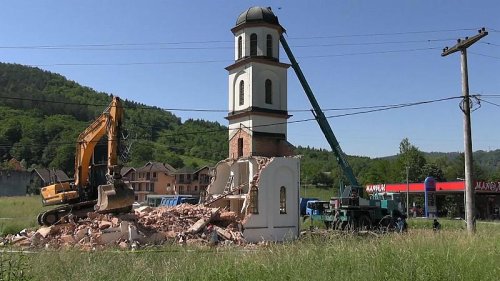 Bosnian authorities demolish Serbian Orthodox church