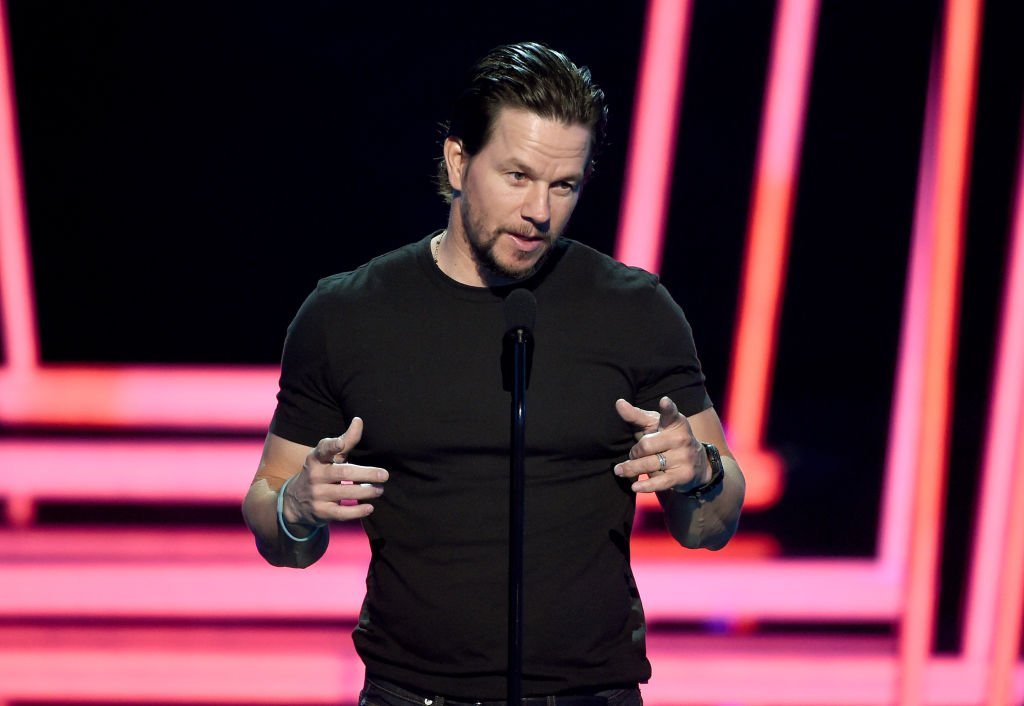 Photos of fat Mark Wahlberg have the internet freaked out