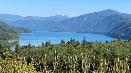 Between Portland & Seattle Is Washington's Scenic City With Nearby Lake Fun