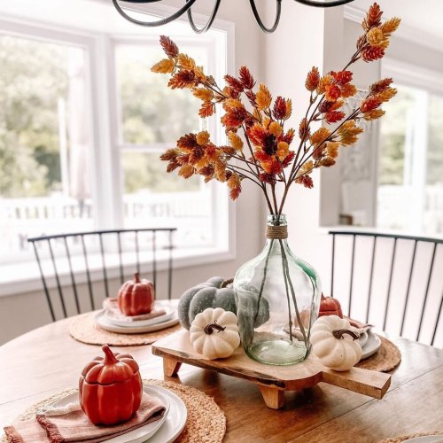 Welcome Fall With This Super Cozy Decor