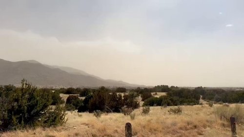 US: New Mexico Dust Storms Force Highway Closures, Low Visibility 2