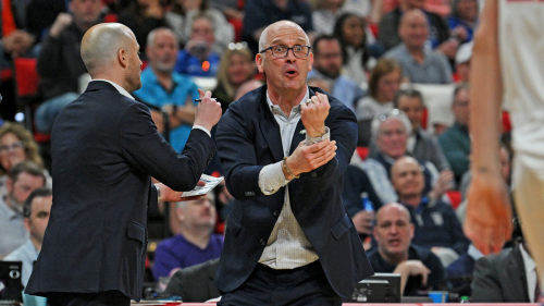 March Madness: UConn director threatens reporter over viral Dan Hurley video