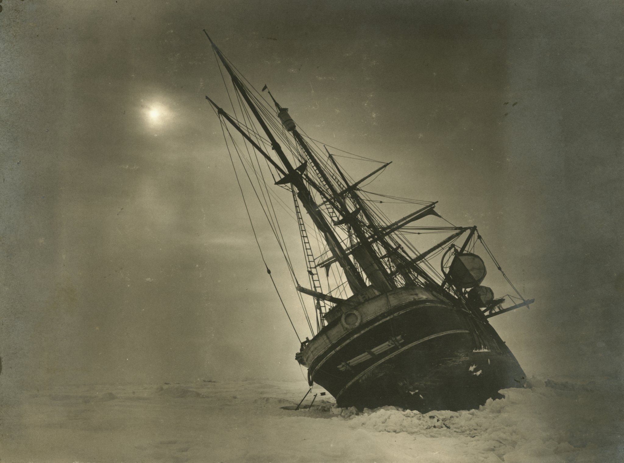 sunken yacht in antarctica