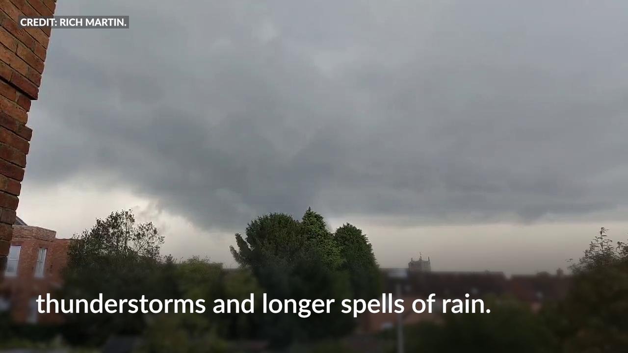 ‘Intense’ thunderstorms could cause travel disruption, Met Office warns