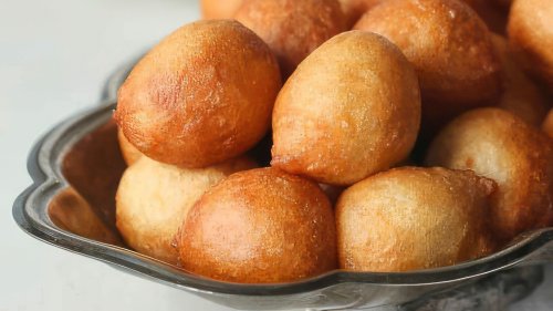 You Can Make Delicious Donut Holes With Just 2 Ingredients