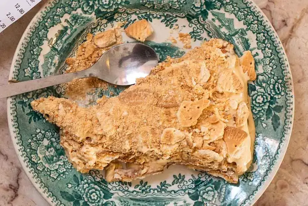 42 Best Portuguese Desserts and Pastries