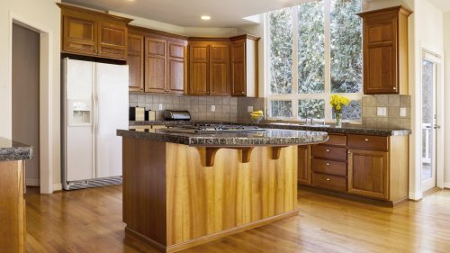 Paint-free ways to update kitchen cabinets 