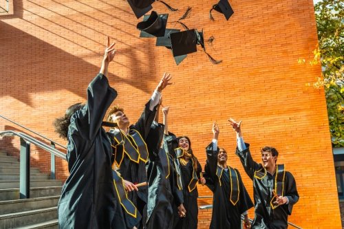What's the difference between a PhD and a master's degree? Let's break it down