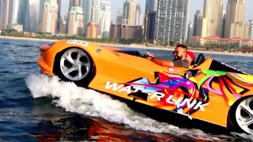These Are the High-End Boats Masquerading as Supercars Racing Around the Waters of Dubai