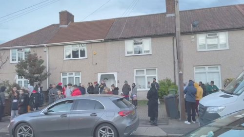 ‘Over 50 people’ queue to view house in East London as renting crisis continues