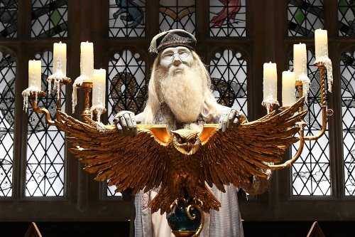 The Ultimate Harry Potter Guide for Muggles and Magic Fans