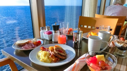 Mistakes Everyone Makes When Eating On A Cruise
