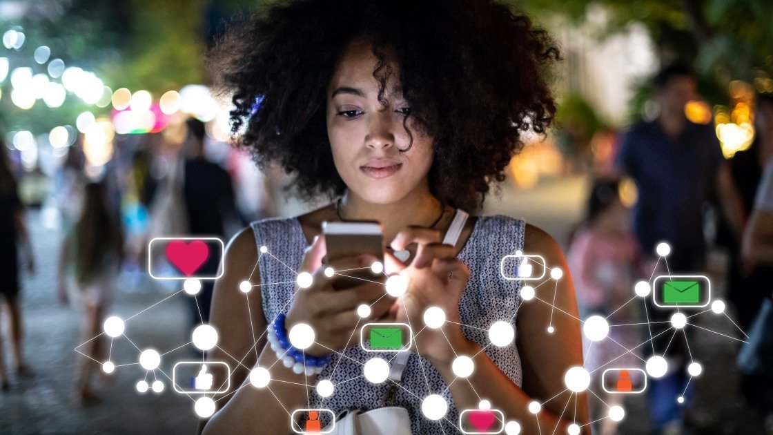 Security Experts Explain the Malware Dangers of App Stores, Excel & More